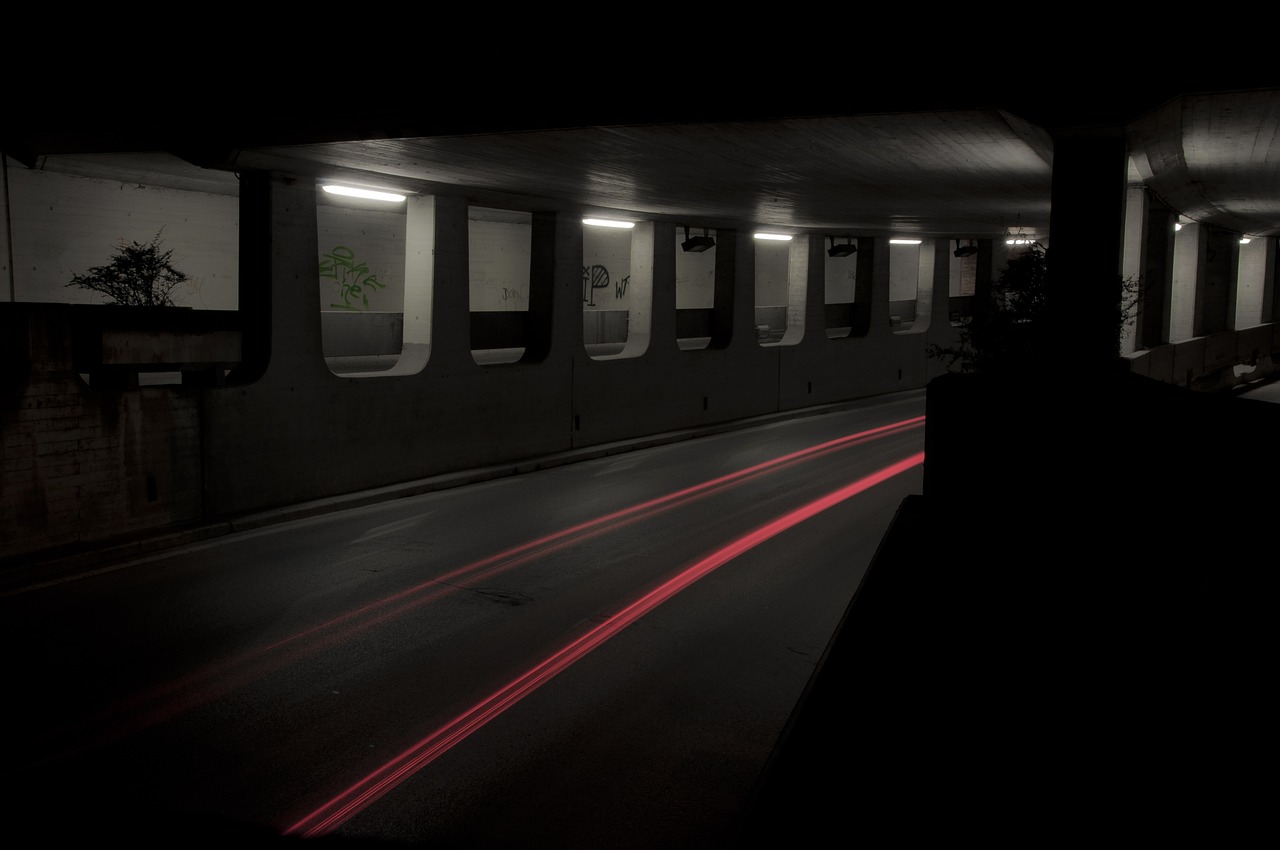 tunnel-5122424_1280